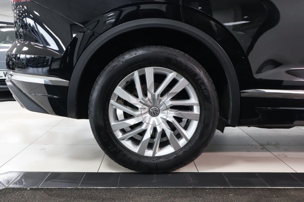 Used Volkswagen Touareg 2019 for sale - 77231969: Photo 7