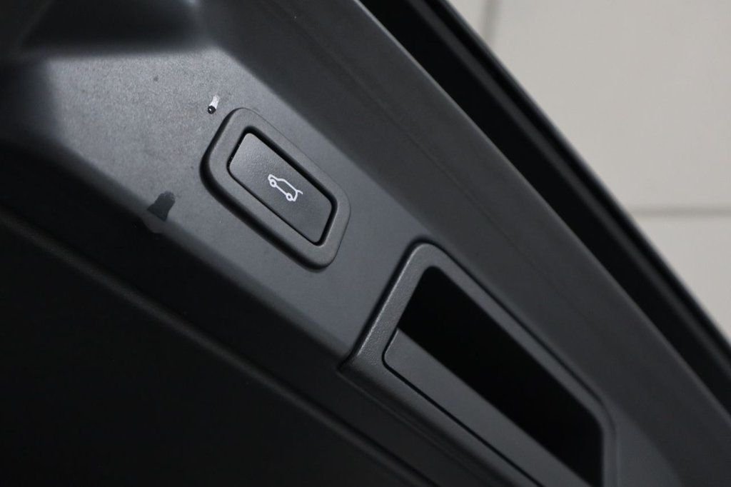 Used Land Rover Range Rover Velar 2020 for sale - 77770947: Photo 11