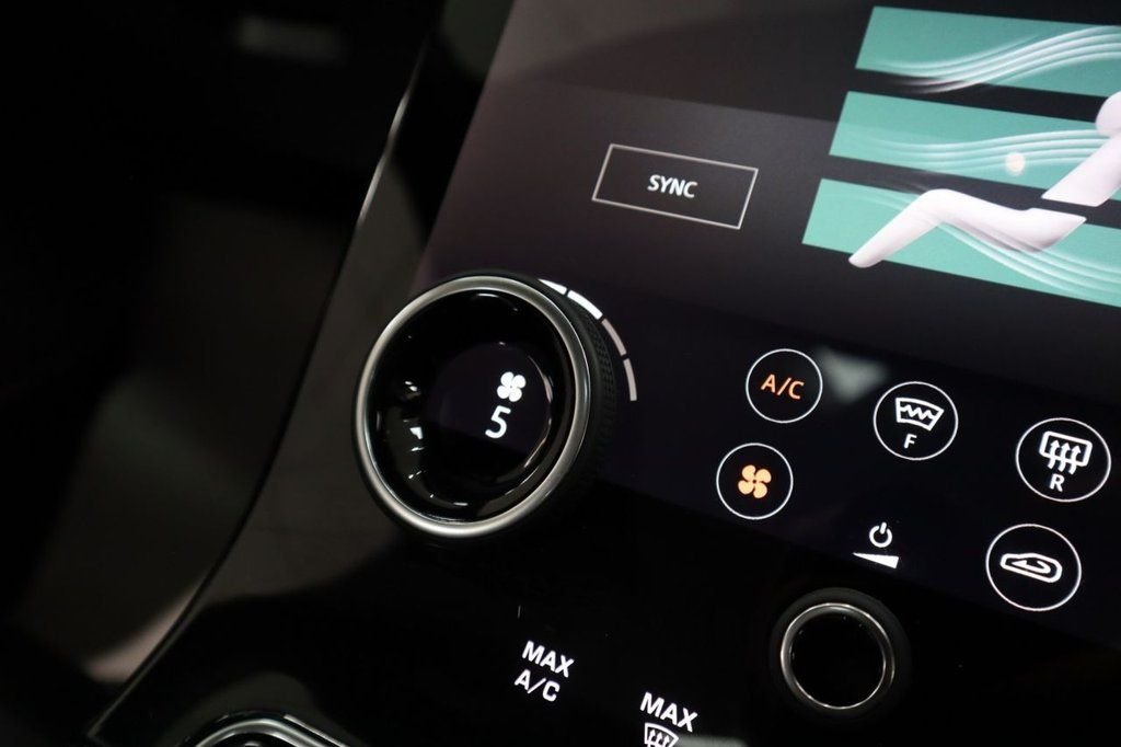 Used Land Rover Range Rover Velar 2020 for sale - 77770947: Photo 38