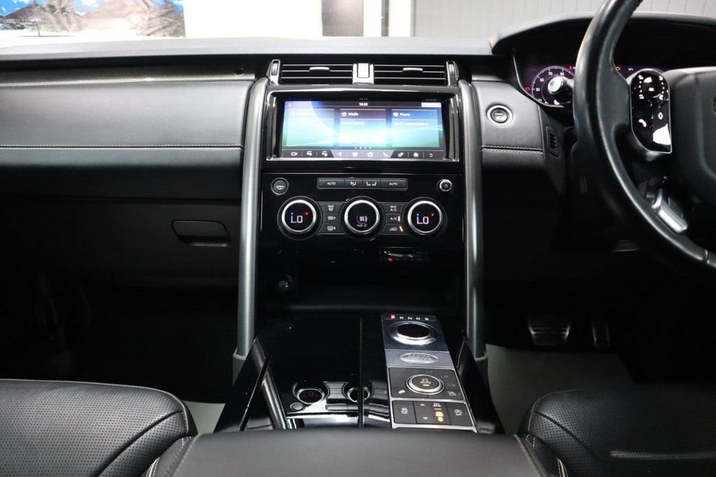 Used Land Rover Discovery 2019 for sale - 76119260: Photo 25