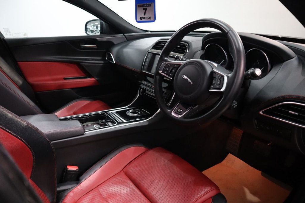 Used Jaguar XE 2016 for sale - 77614246: Photo 17