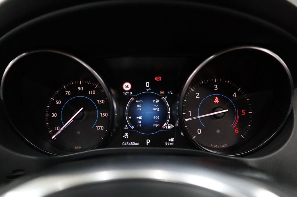 Used Jaguar XE 2016 for sale - 77614246: Photo 26