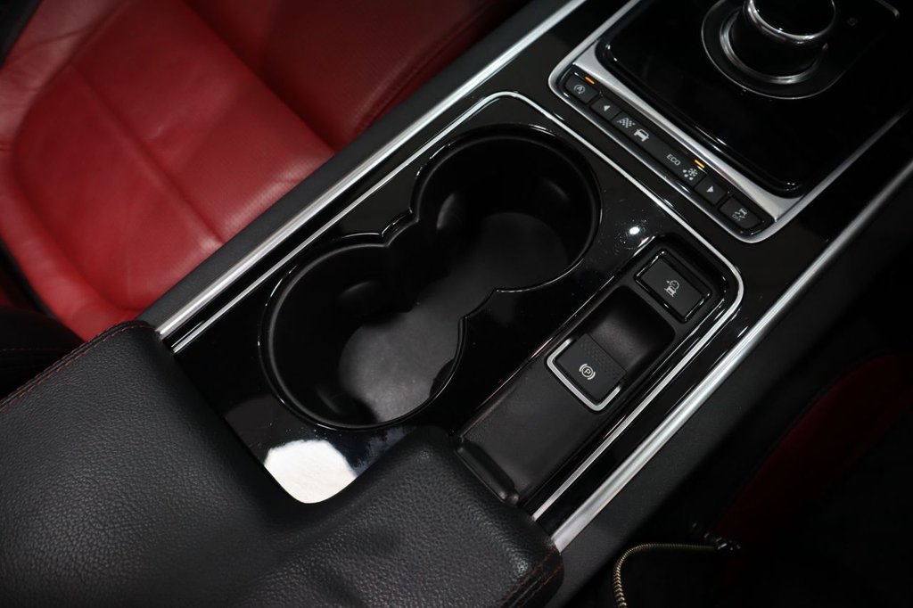 Used Jaguar XE 2016 for sale - 77614246: Photo 28