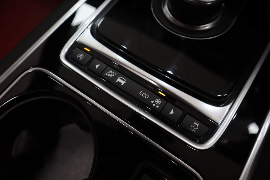 Used Jaguar XE 2016 for sale - 77614246: Photo 29