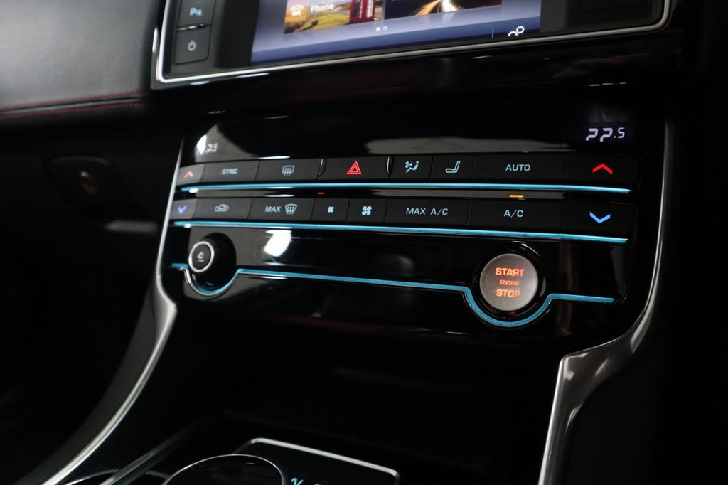 Used Jaguar XE 2016 for sale - 77614246: Photo 31