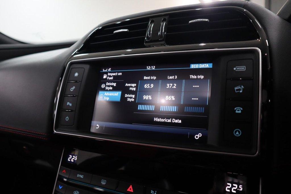 Used Jaguar XE 2016 for sale - 77614246: Photo 40