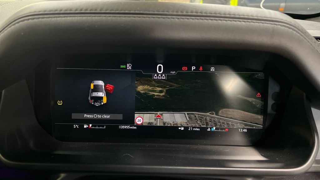 Used Land Rover Defender 2022 for sale - 77172288: Photo 15