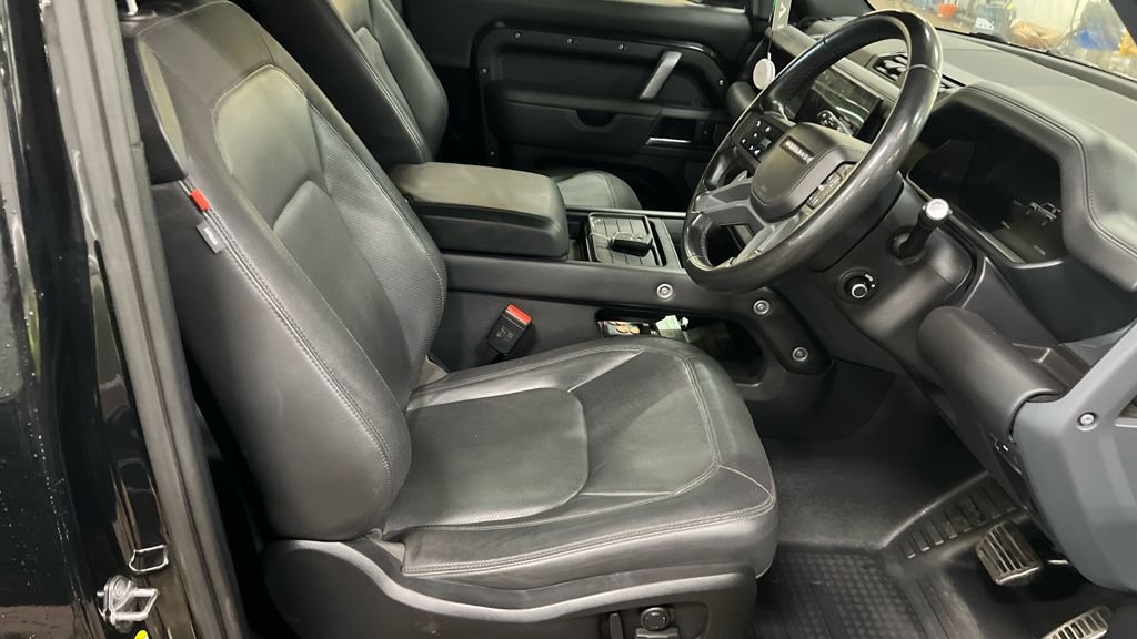 Used Land Rover Defender 2022 for sale - 77172288: Photo 8