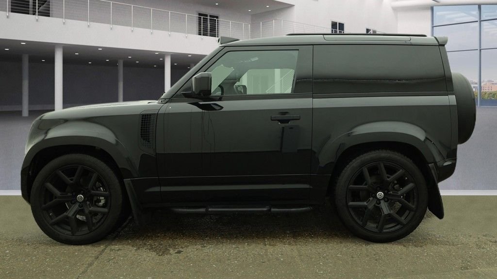 Used Land Rover Defender 2022 for sale - 77172288: Photo 9