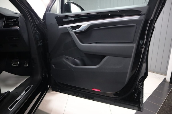 Used Volkswagen Touareg 2023 for sale - 76256732: Photo 15