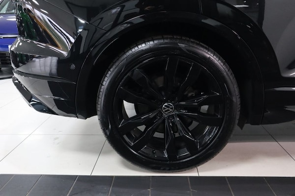Used Volkswagen Touareg 2023 for sale - 76256732: Photo 24