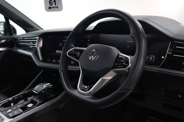 Used Volkswagen Touareg 2023 for sale - 76256732: Photo 31