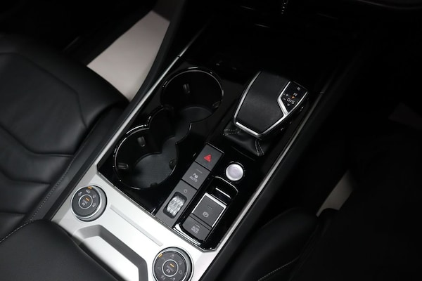 Used Volkswagen Touareg 2023 for sale - 76256732: Photo 37
