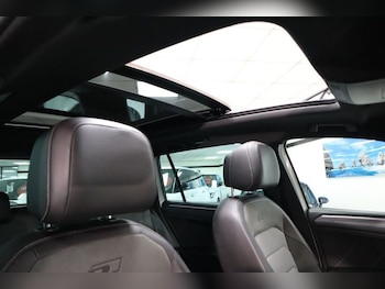 Used Volkswagen Tiguan 2018 for sale - 77557653: Photo