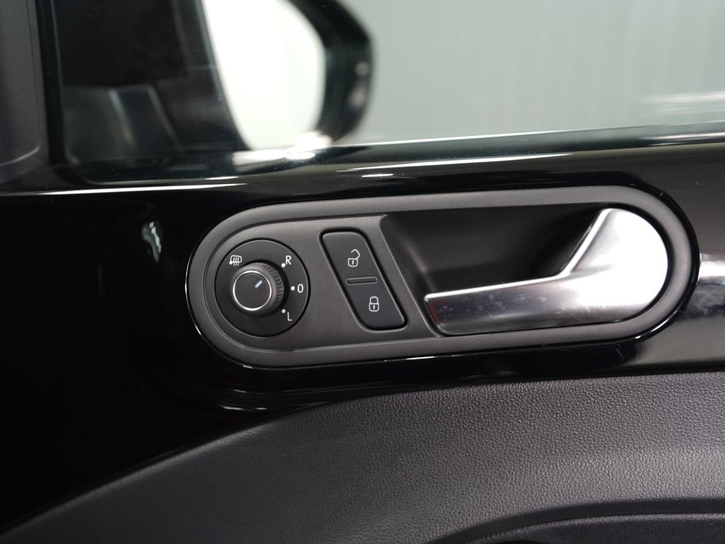 Used Volkswagen Beetle 2017 for sale - 77936080: Photo 14