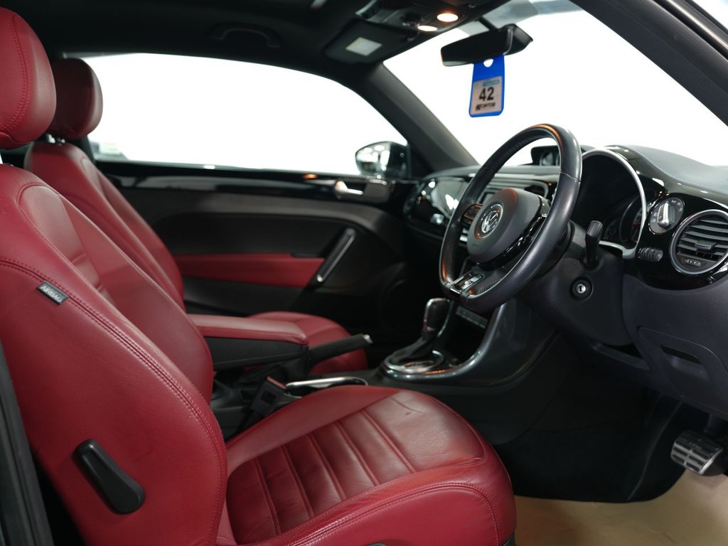 Used Volkswagen Beetle 2017 for sale - 77936080: Photo 15