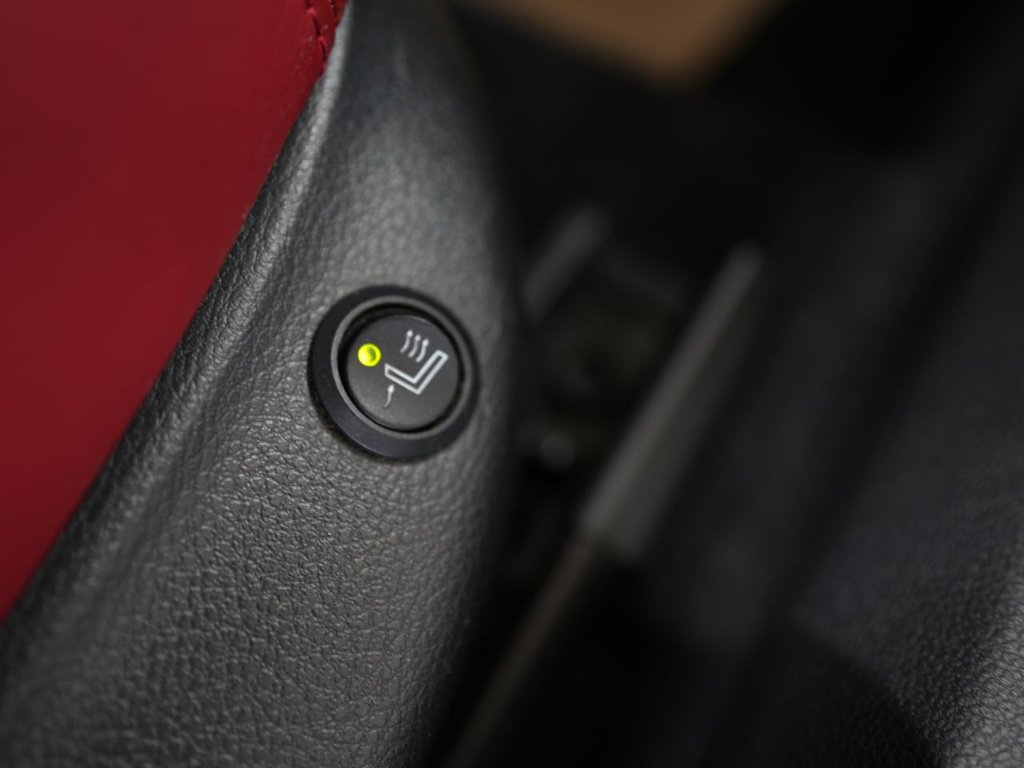 Used Volkswagen Beetle 2017 for sale - 77936080: Photo 18