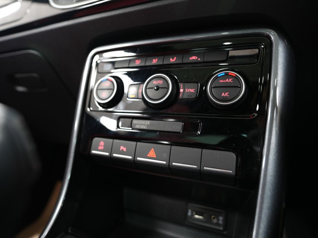 Used Volkswagen Beetle 2017 for sale - 77936080: Photo 33