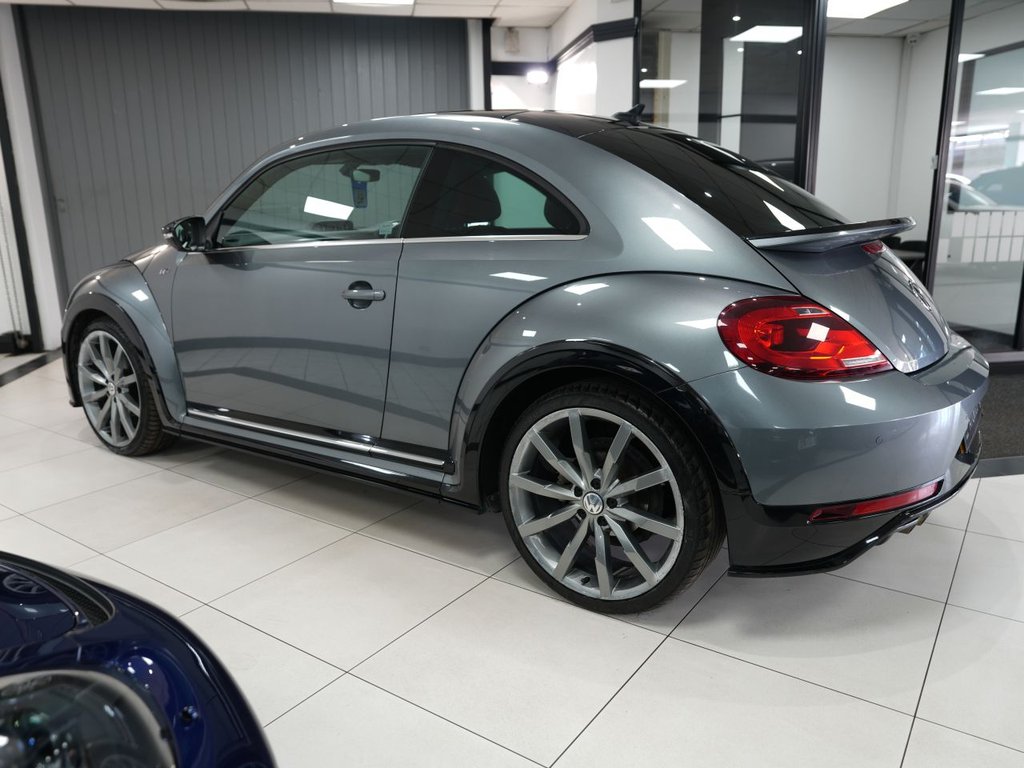 Used Volkswagen Beetle 2017 for sale - 77936080: Photo 4