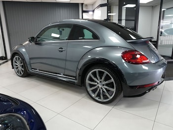 Used Volkswagen Beetle 2017 for sale - 77936080: Photo