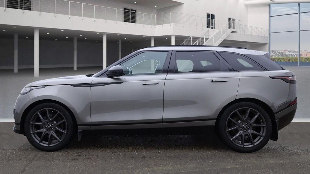 Used Land Rover Range Rover Velar 2021 for sale - 76406867: Photo 3