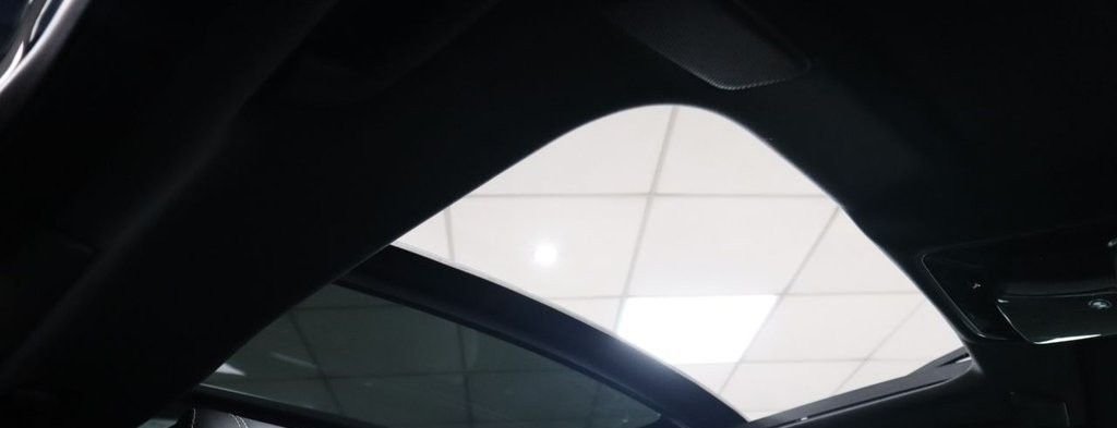 Used Land Rover Range Rover Velar 2021 for sale - 76406867: Photo 4