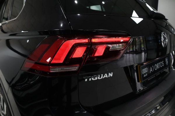 Used Volkswagen Tiguan 2018 for sale - 76303700: Photo 22