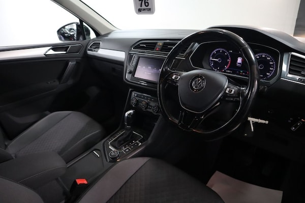 Used Volkswagen Tiguan 2018 for sale - 76303700: Photo 23