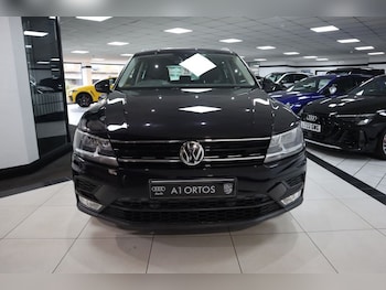 Used Volkswagen Tiguan 2018 for sale - 76303700: Photo 2