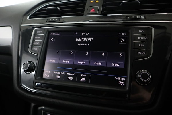 Used Volkswagen Tiguan 2018 for sale - 76303700: Photo 36