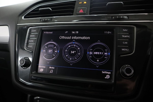 Used Volkswagen Tiguan 2018 for sale - 76303700: Photo 40