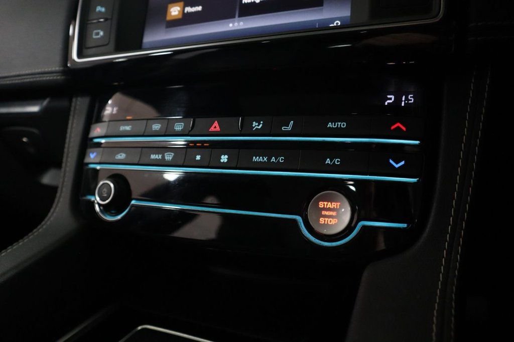 Used Jaguar F-Pace 2018 for sale - 76482187: Photo 23