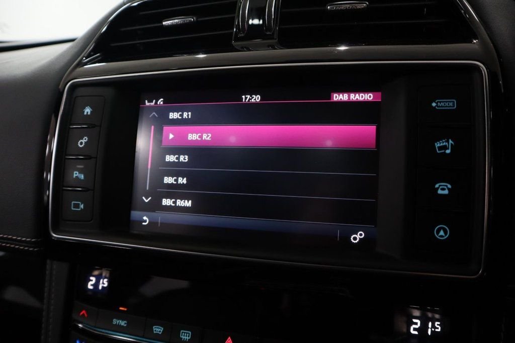 Used Jaguar F-Pace 2018 for sale - 76482187: Photo 26