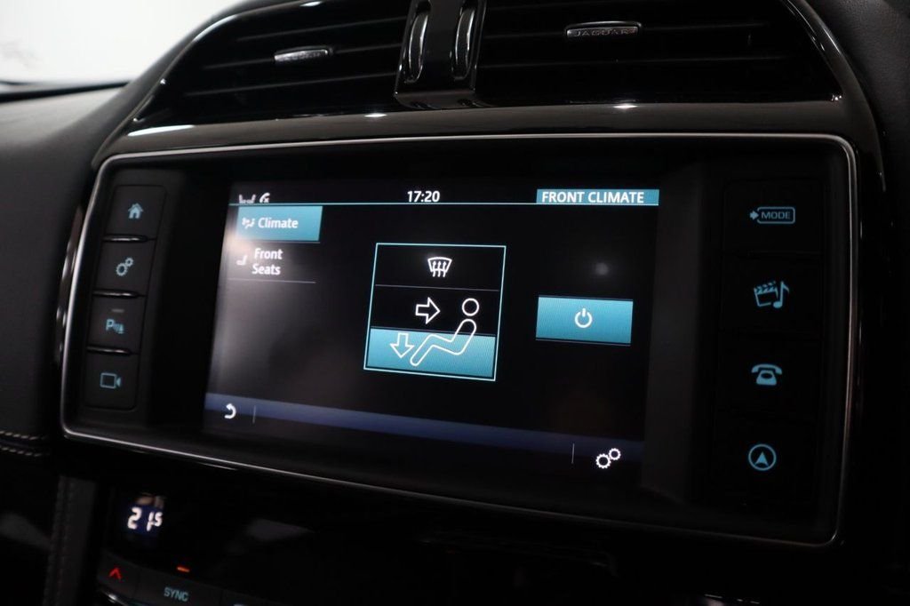 Used Jaguar F-Pace 2018 for sale - 76482187: Photo 27