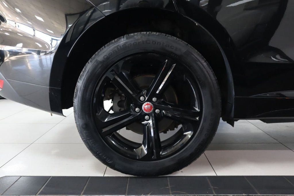 Used Jaguar F-Pace 2018 for sale - 76482187: Photo 9