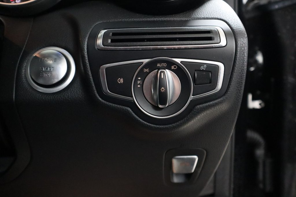 Used Mercedes-Benz GLC 2017 for sale - 76590985: Photo 28