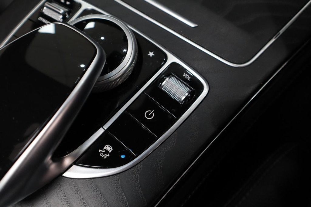 Used Mercedes-Benz GLC 2017 for sale - 76590985: Photo 30