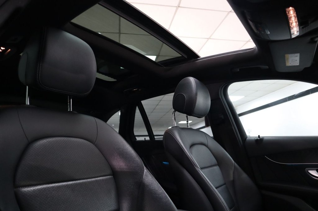 Used Mercedes-Benz GLC 2017 for sale - 76590985: Photo 4