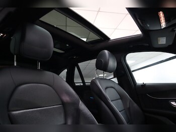 Used Mercedes-Benz GLC 2017 for sale - 76590985: Photo