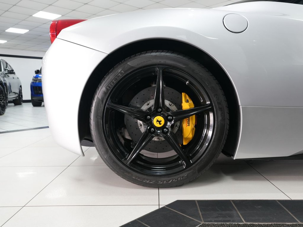 Used Ferrari 458 2011 for sale - 78030481: Photo 12
