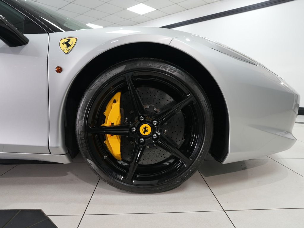 Used Ferrari 458 2011 for sale - 78030481: Photo 19