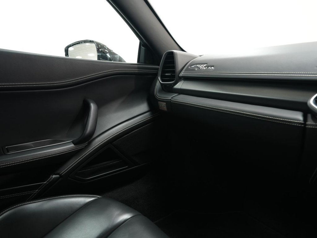 Used Ferrari 458 2011 for sale - 78030481: Photo 30