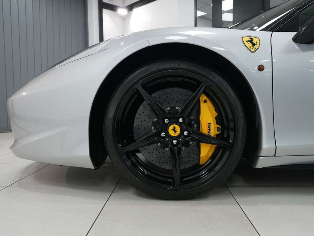 Used Ferrari 458 2011 for sale - 78030481: Photo 5