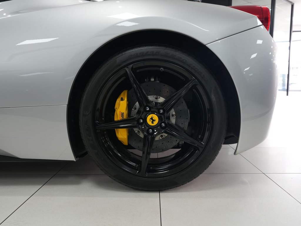 Used Ferrari 458 2011 for sale - 78030481: Photo 9