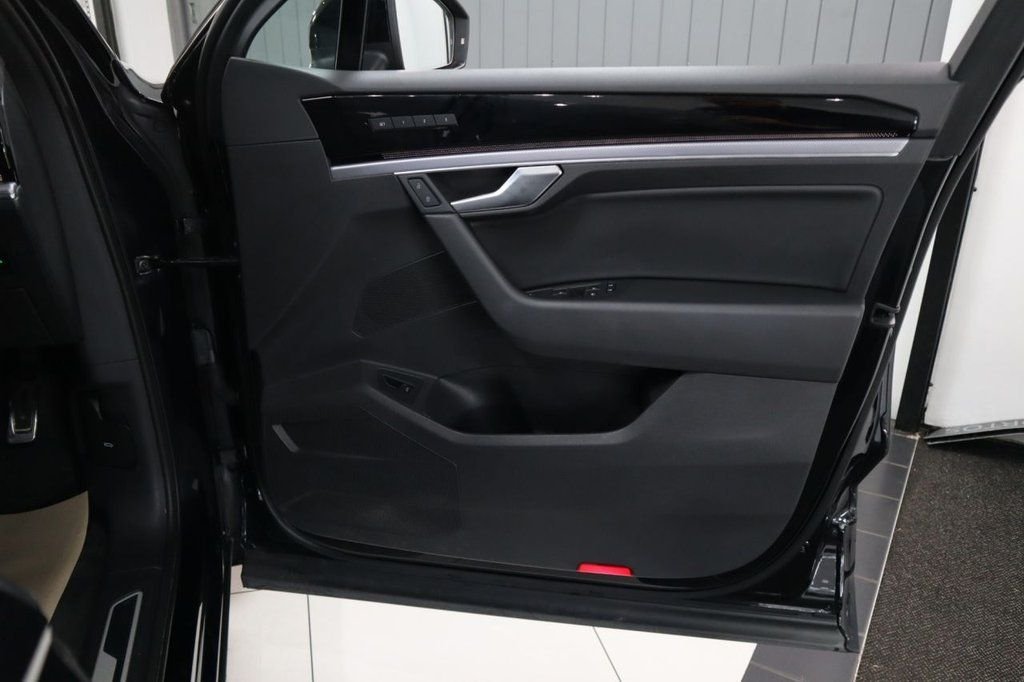 Used Volkswagen Touareg 2022 for sale - 77850154: Photo 16