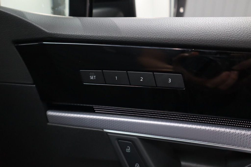 Used Volkswagen Touareg 2022 for sale - 77850154: Photo 17