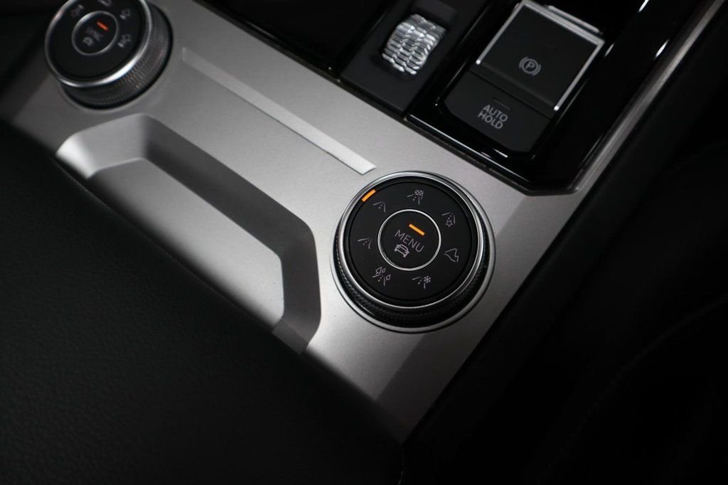 Used Volkswagen Touareg 2022 for sale - 77850154: Photo 33