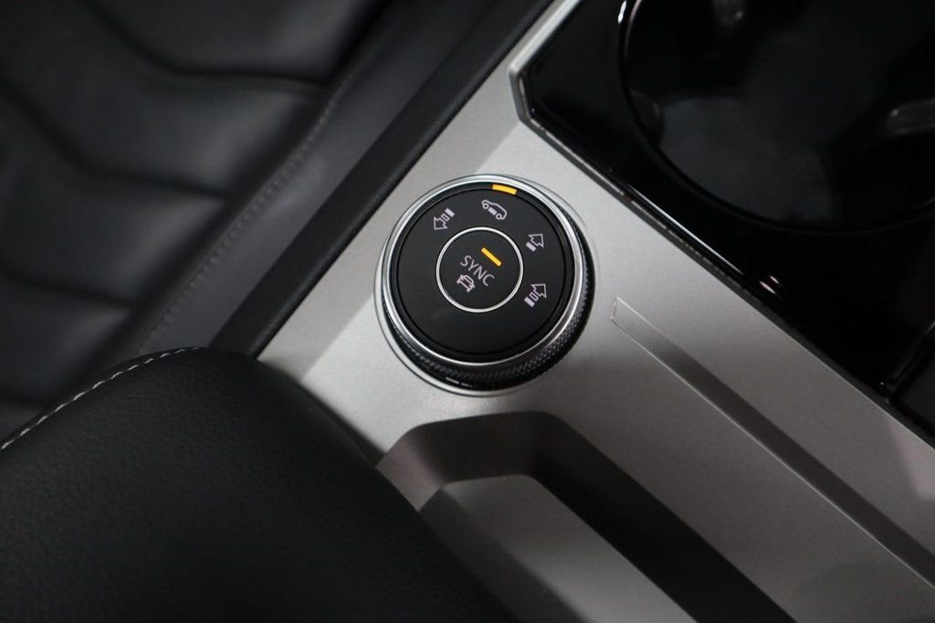 Used Volkswagen Touareg 2022 for sale - 77850154: Photo 34