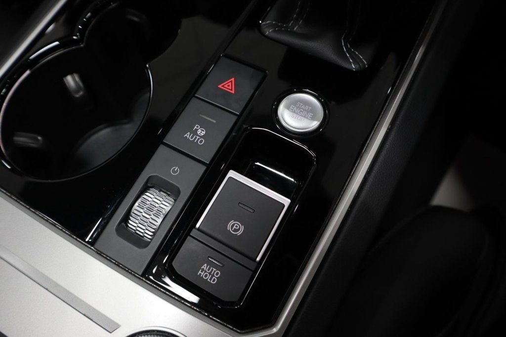 Used Volkswagen Touareg 2022 for sale - 77850154: Photo 35