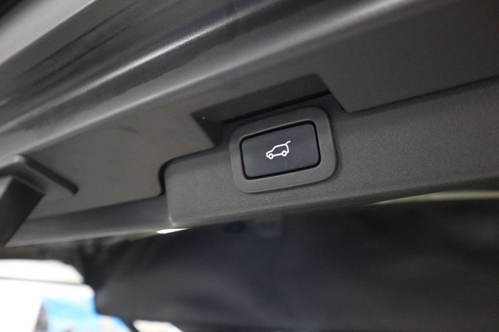 Used Land Rover Discovery 2019 for sale - 77263765: Photo 9